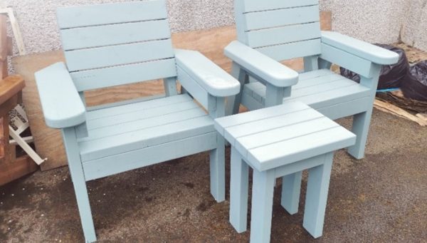 Single Seat and Table